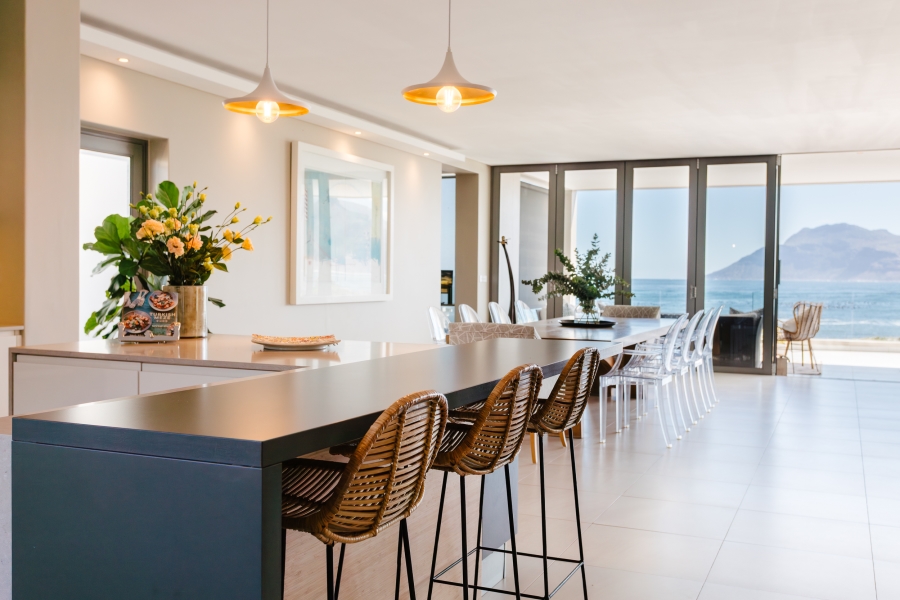 4 Bedroom Property for Sale in Kommetjie Western Cape